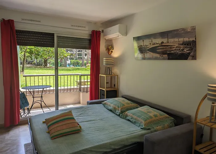 Apartman Dans *
